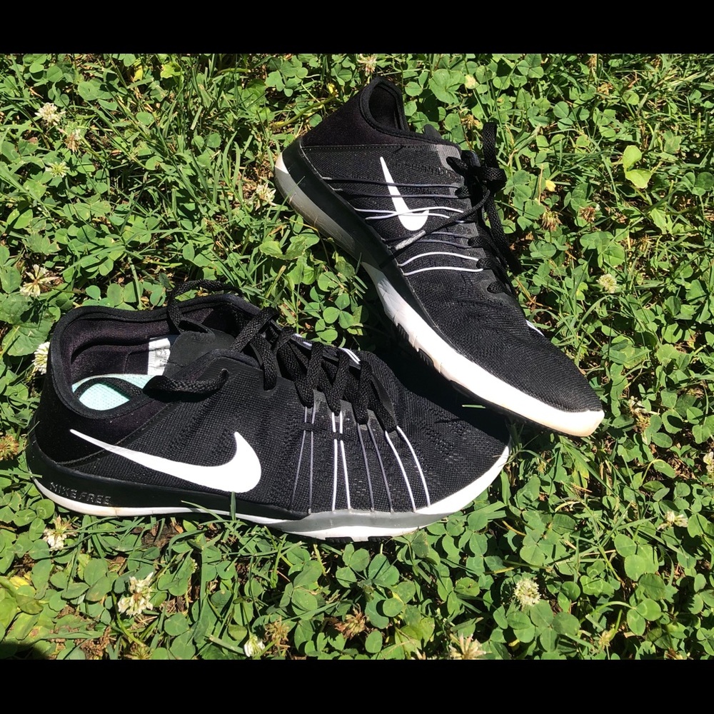 Nike womens running shoes
